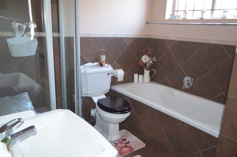 3 Bedroom Property for Sale in Jagtershof Western Cape
